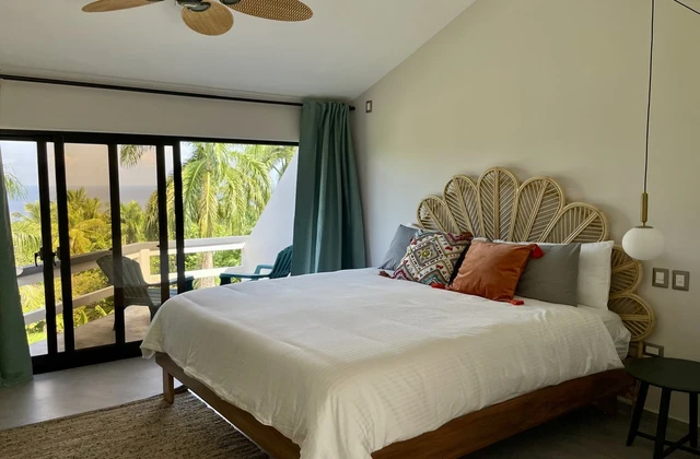 Catalina Tropical Lodge Room Balcon